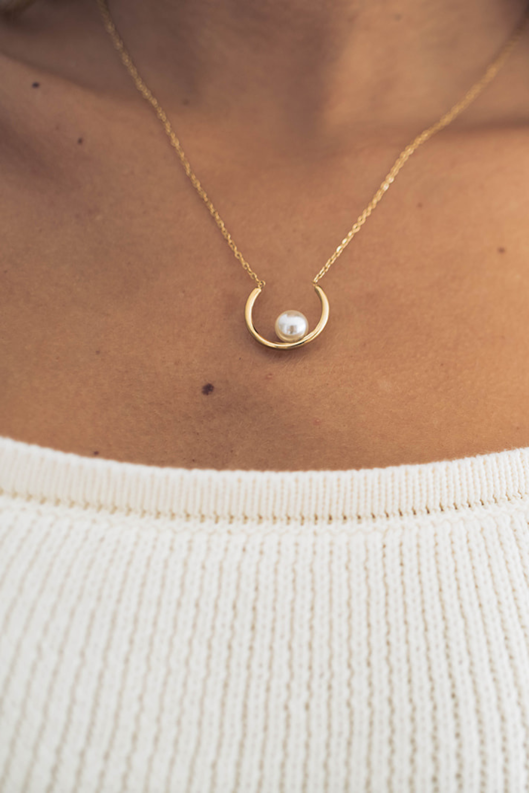 Etta Necklace Gold
