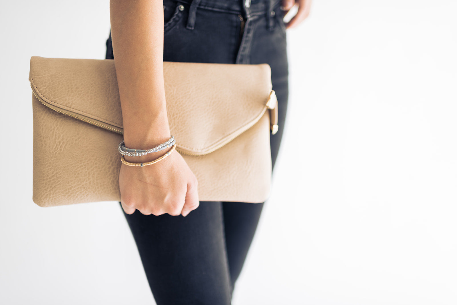 Stella Crossbody Clutch in Natural falcon park